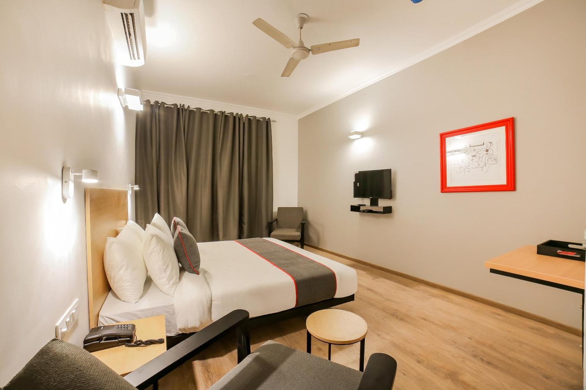Townhouse 330 Dlf Phase-2 Near Leisure Valley Park Gurgáon Exteriér fotografie