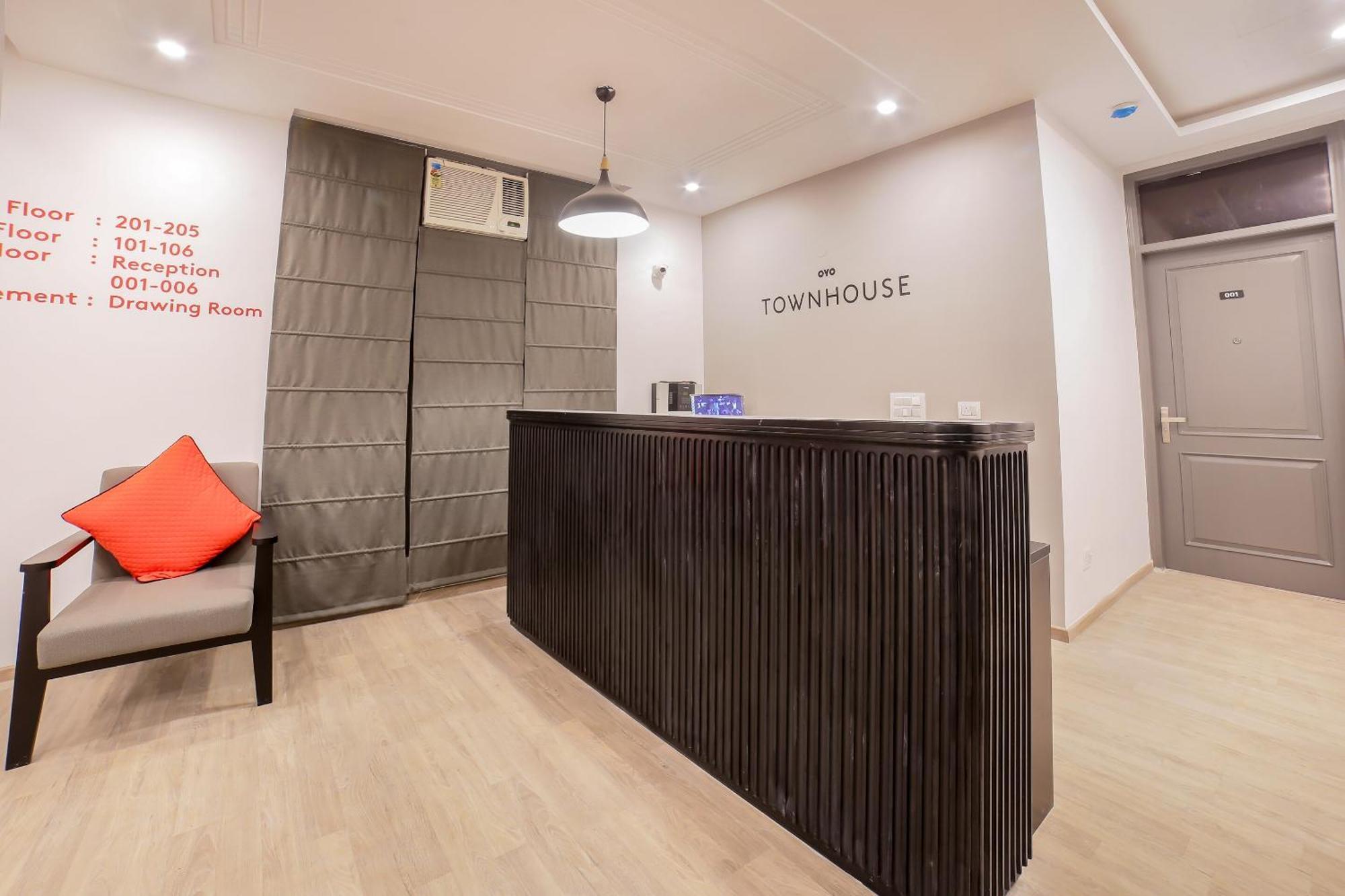 Townhouse 330 Dlf Phase-2 Near Leisure Valley Park Gurgáon Exteriér fotografie