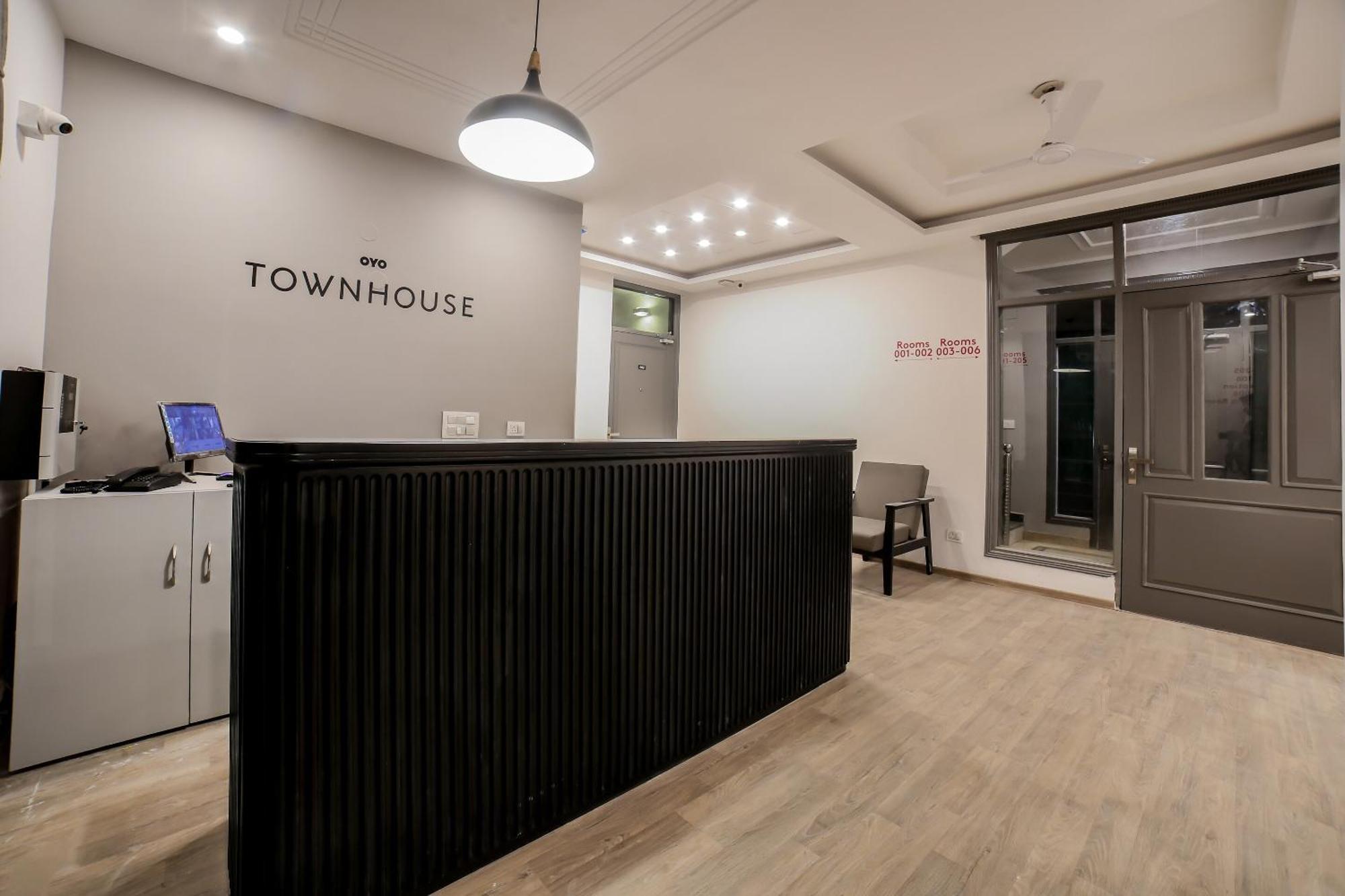 Townhouse 330 Dlf Phase-2 Near Leisure Valley Park Gurgáon Exteriér fotografie